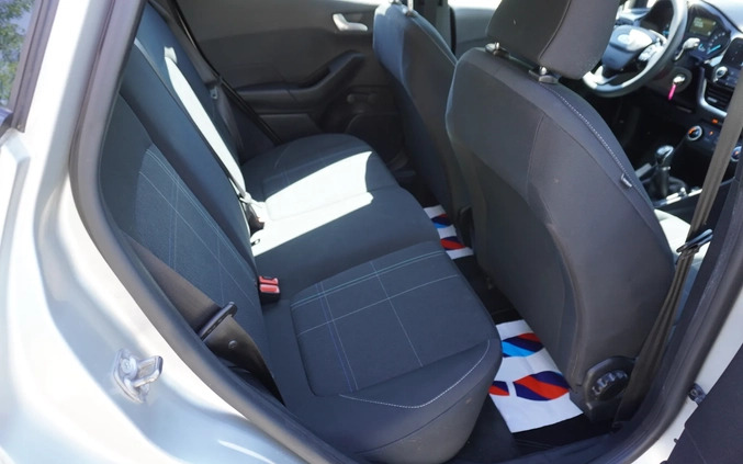 Ford Fiesta cena 38500 przebieg: 102000, rok produkcji 2019 z Katowice małe 301